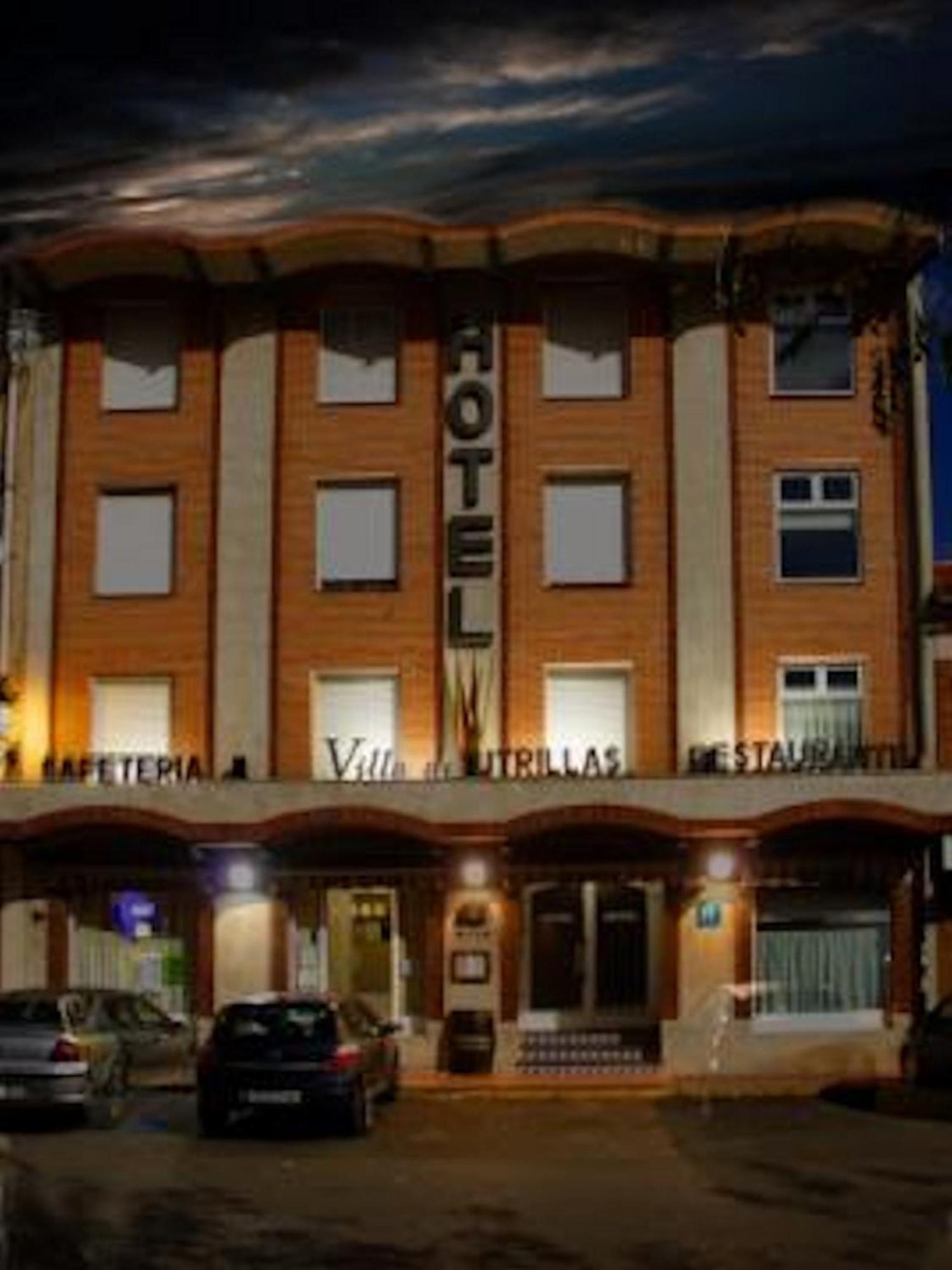 Hotel Villa De Utrillas Exterior photo
